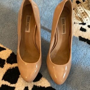 Steve Madden Patent leather heels